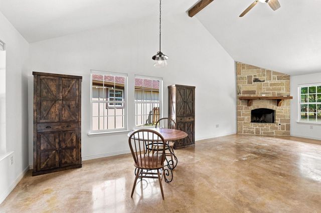 85 County Road, Gordonville, TX 76245