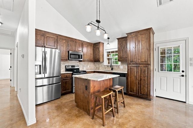 85 County Road, Gordonville, TX 76245