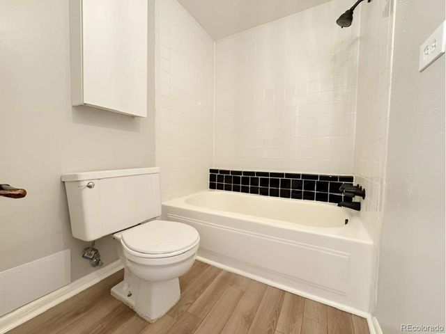 937 N Clarkson St 206, Denver, CO 80218