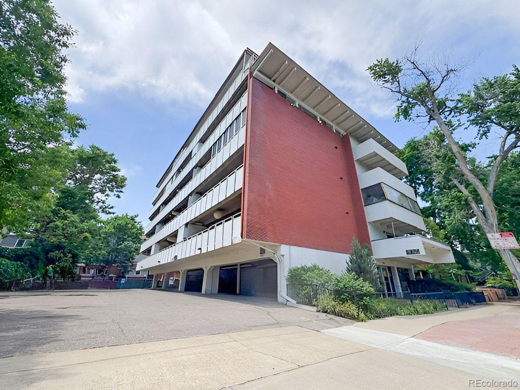 937 N Clarkson St 206, Denver, CO 80218