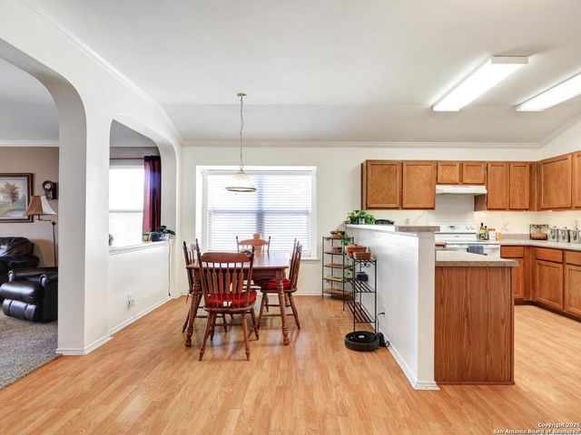 10622 Lynx Range, San Antonio, TX 78251