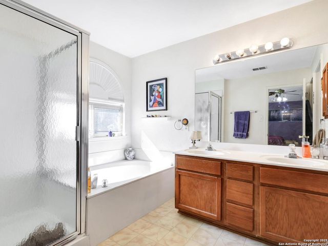 10622 Lynx Range, San Antonio, TX 78251