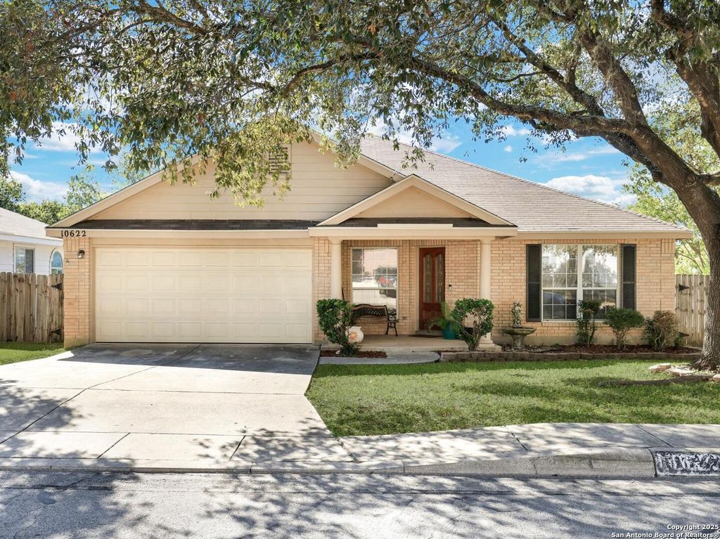 10622 Lynx Range, San Antonio, TX 78251