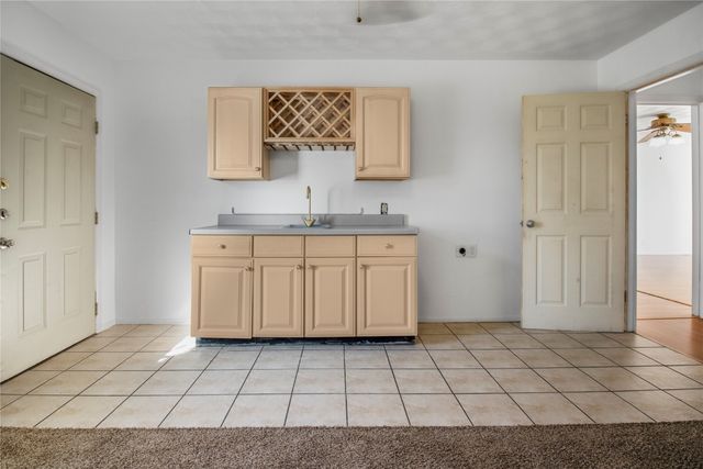 1618 University Drive, Arlington, TX 76013