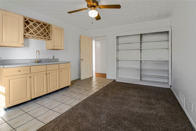 1618 University Drive, Arlington, TX 76013