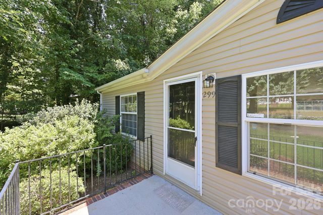 299 Sailwinds Road, Mooresville, NC 28115