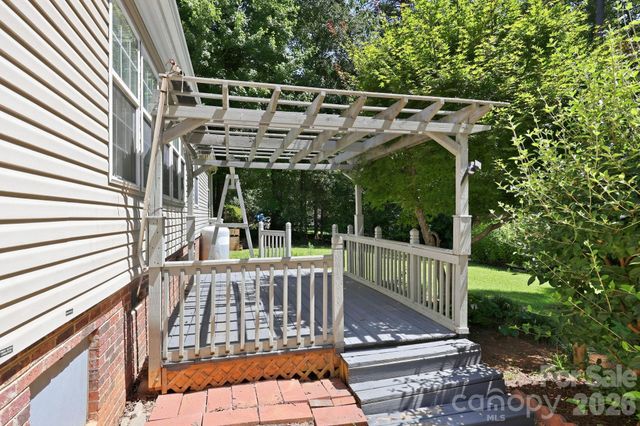 299 Sailwinds Road, Mooresville, NC 28115