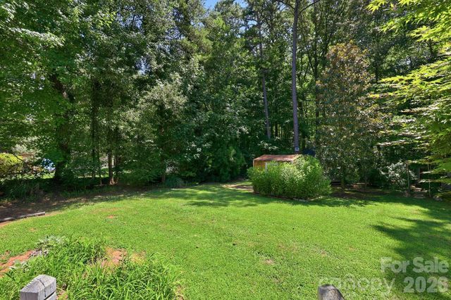 299 Sailwinds Road, Mooresville, NC 28115