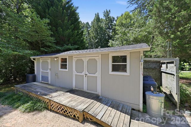 299 Sailwinds Road, Mooresville, NC 28115