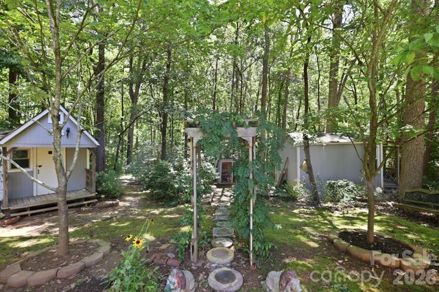 299 Sailwinds Road, Mooresville, NC 28115