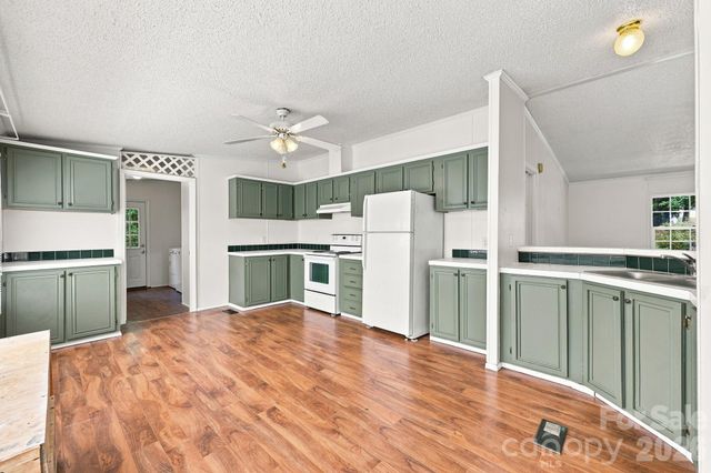 299 Sailwinds Road, Mooresville, NC 28115
