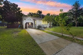 466 N KENTUCKY AVENUE, Umatilla, FL 32784