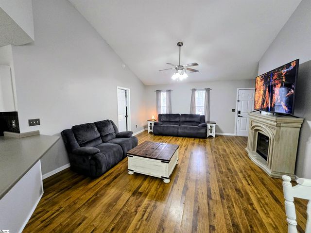 137 Hillside Circle, Easley, SC 29640