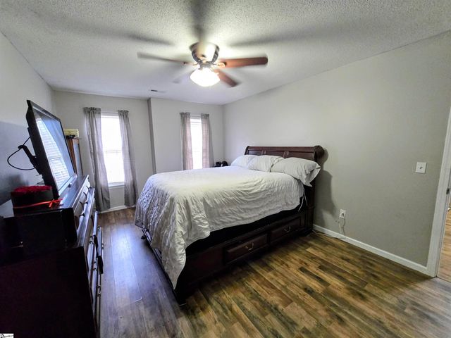 137 Hillside Circle, Easley, SC 29640