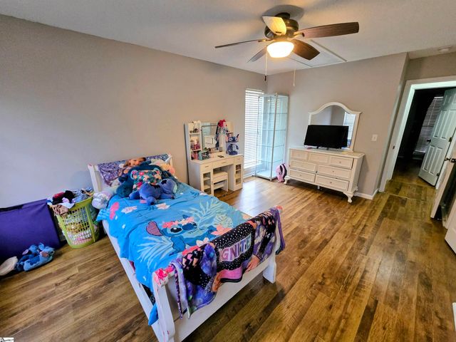 137 Hillside Circle, Easley, SC 29640