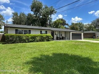 10236 SHORE VIEW Drive S, Jacksonville, FL 32218
