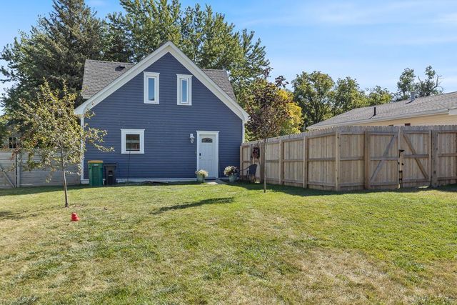 220 Fremont Street S, Lake Benton, MN 56149