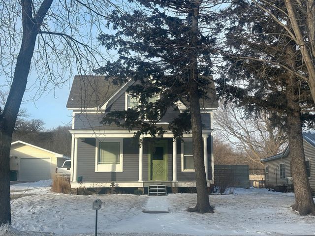 220 Fremont Street S, Lake Benton, MN 56149