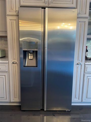 27211 Hickory Street, Harrison Twp, MI 48045