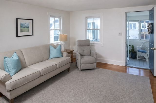84 Newport Road, Hull, MA 02045