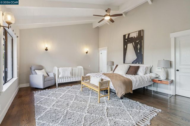 858 Mountain View Dr, Lafayette, CA 94549