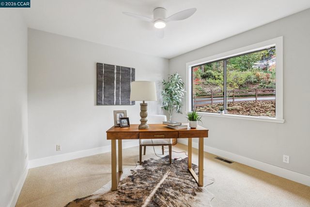 858 Mountain View Dr, Lafayette, CA 94549