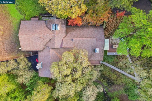 858 Mountain View Dr, Lafayette, CA 94549