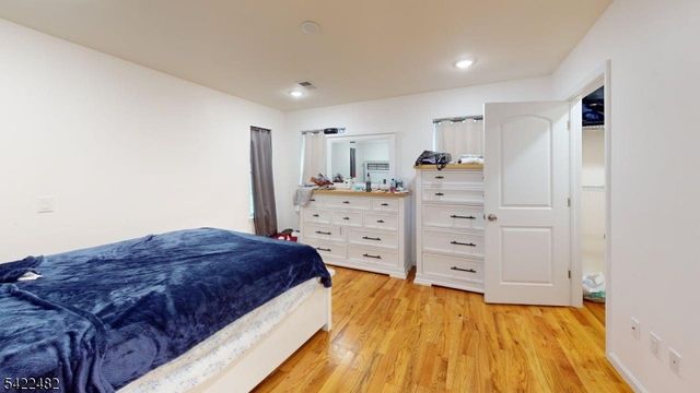 800 Bergen St, Newark City, NJ 07108