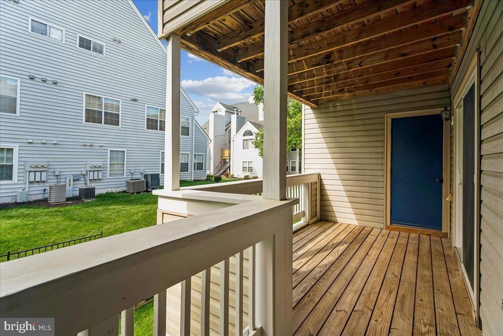 Image 10 of property listing at 7906 BAYSHORE DR #4222, Laurel, MD 20707