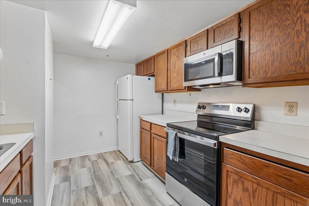 Image 12 of property listing at 7906 BAYSHORE DR #4222, Laurel, MD 20707