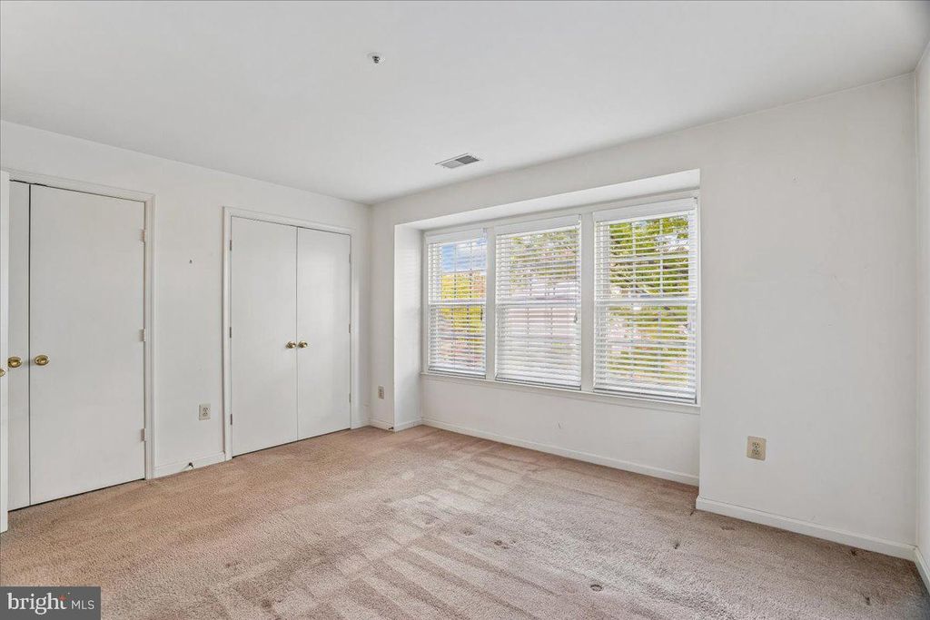 Image 15 of property listing at 7906 BAYSHORE DR #4222, Laurel, MD 20707