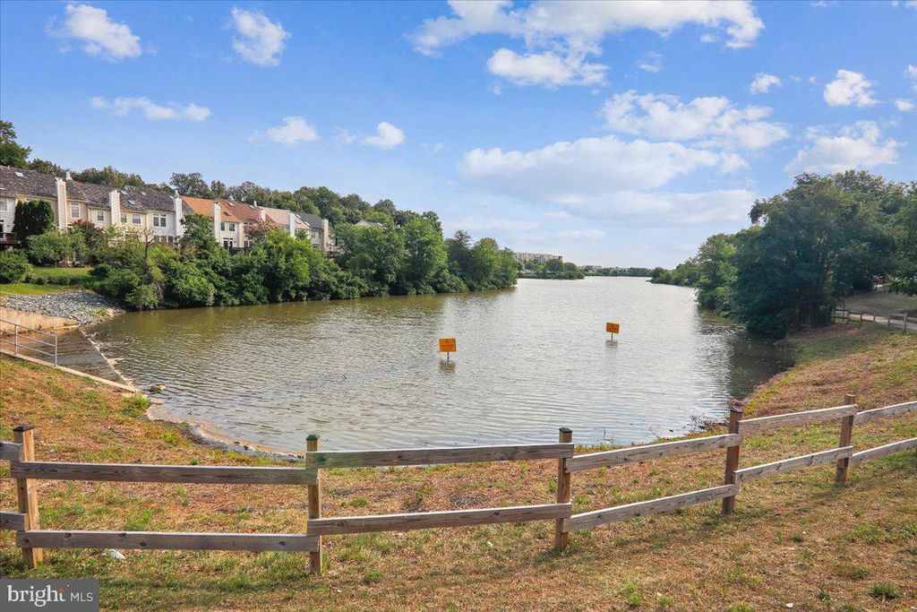 Image 19 of property listing at 7906 BAYSHORE DR #4222, Laurel, MD 20707