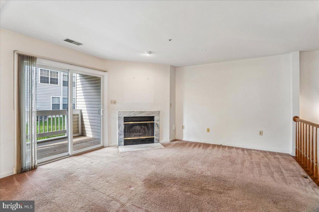 Image 4 of property listing at 7906 BAYSHORE DR #4222, Laurel, MD 20707