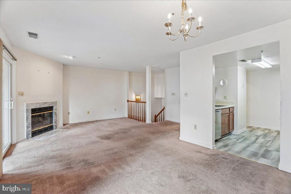 Image 6 of property listing at 7906 BAYSHORE DR #4222, Laurel, MD 20707