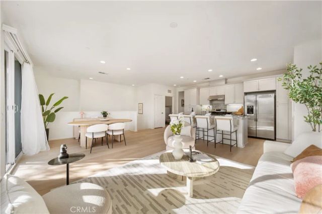 6028 Lyon, Chino, CA 91710