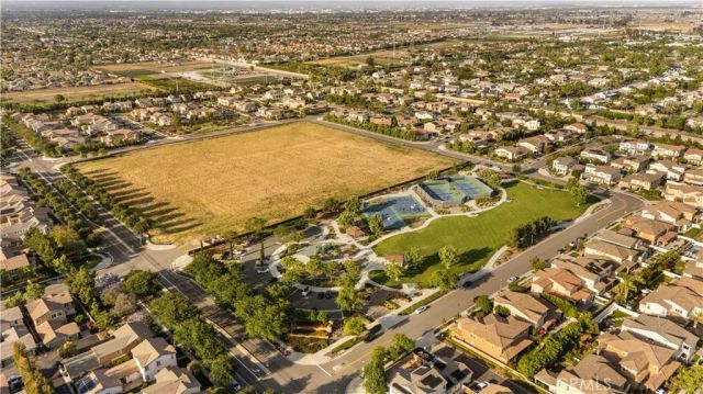 6028 Lyon, Chino, CA 91710