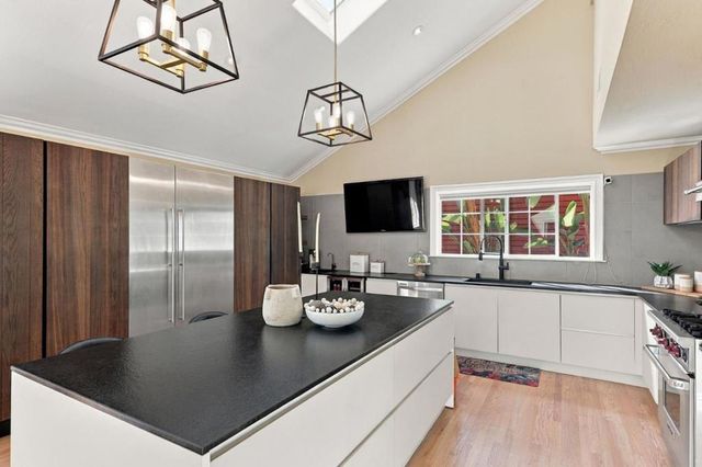 1172 Millbrae Avenue, Millbrae, CA 94030
