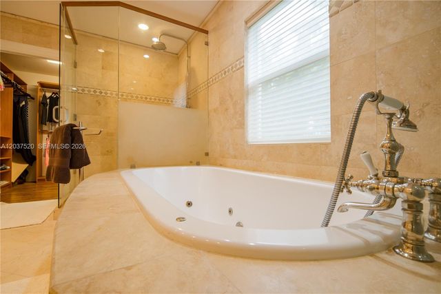 3514 Crystal Ct, Miami, FL 33133