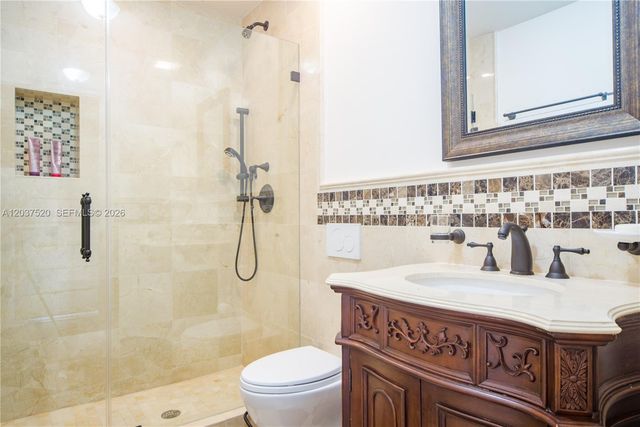 3514 Crystal Ct, Miami, FL 33133