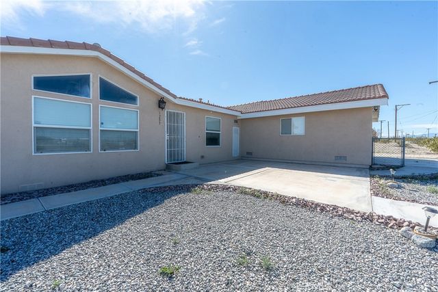 1253 coral Avenue, Thermal, CA 92274