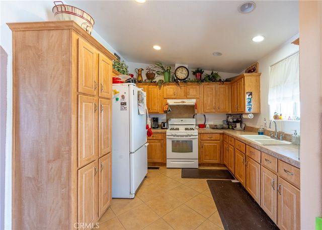 1253 coral Avenue, Thermal, CA 92274