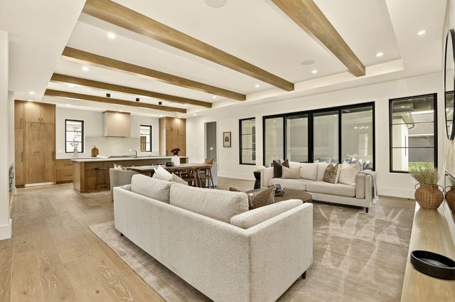 5390 Maple Drive, Lewis Center, OH 43035