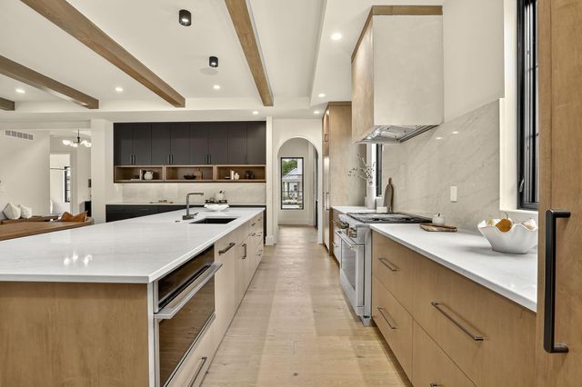 5390 Maple Drive, Lewis Center, OH 43035