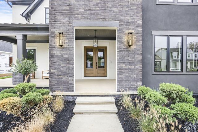 5390 Maple Drive, Lewis Center, OH 43035