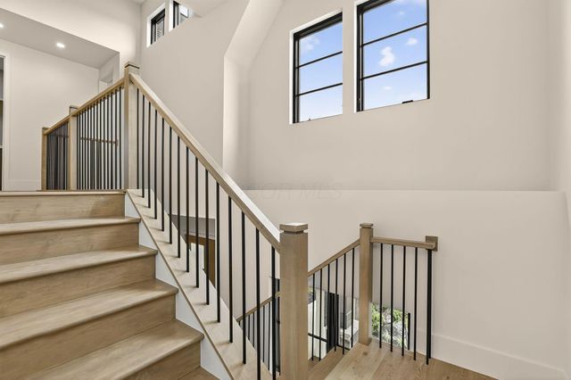 5390 Maple Drive, Lewis Center, OH 43035