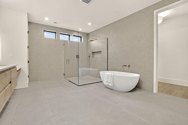 5390 Maple Drive, Lewis Center, OH 43035