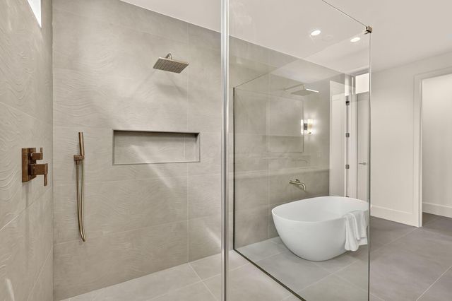 5390 Maple Drive, Lewis Center, OH 43035