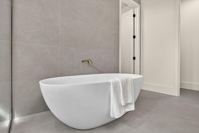 5390 Maple Drive, Lewis Center, OH 43035