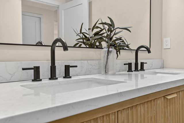 5390 Maple Drive, Lewis Center, OH 43035