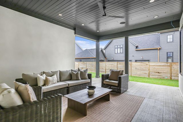 5390 Maple Drive, Lewis Center, OH 43035